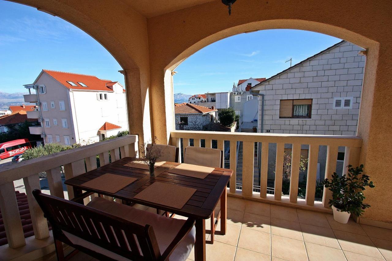 Apartments Mara Supetar Εξωτερικό φωτογραφία